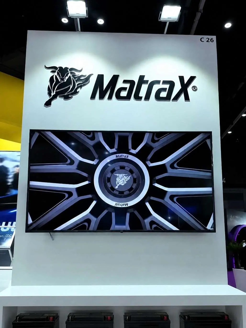Brand wall / logo and screen